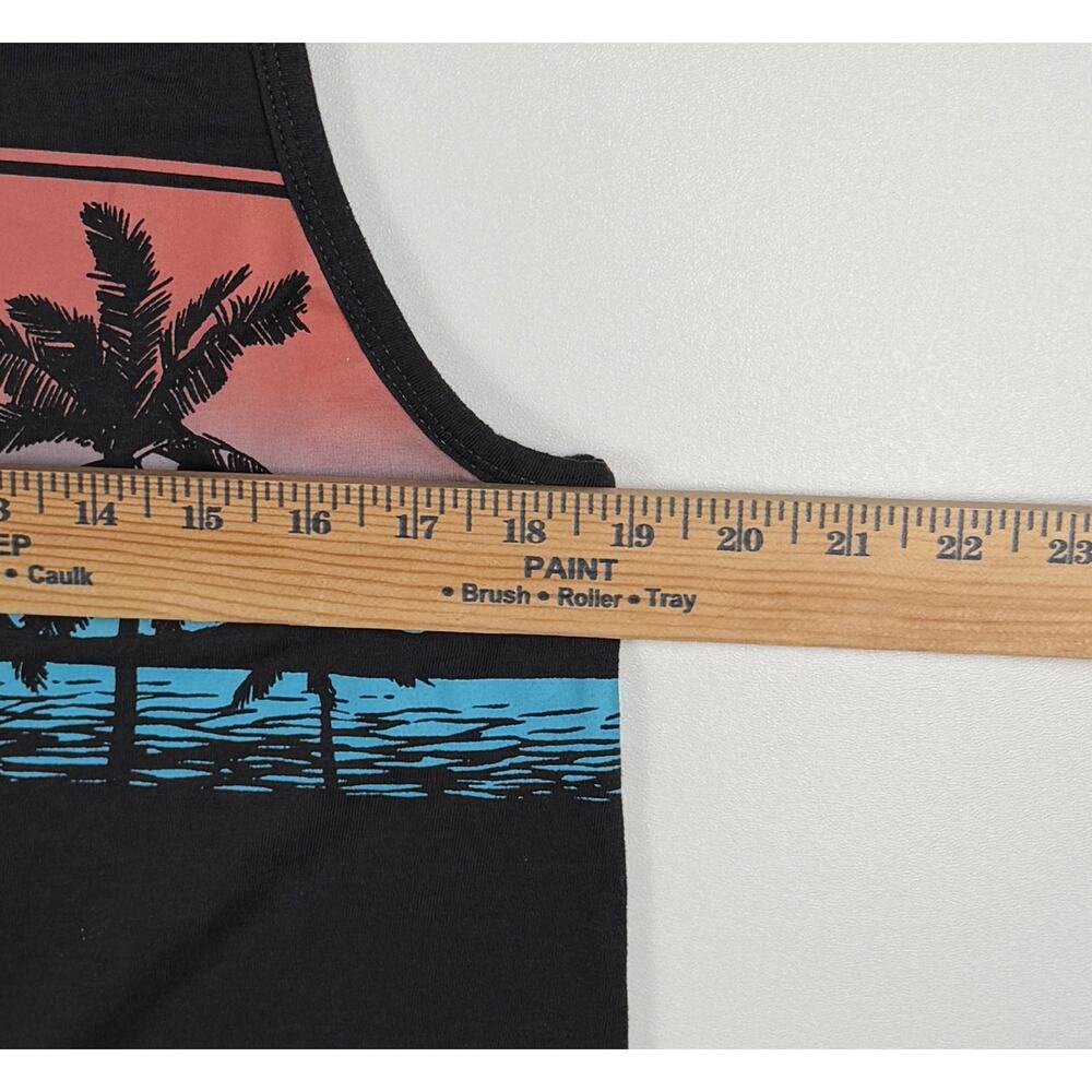 Old Navy Men's Medium Black Palm Tree Sunset Graphic Tank Top Beach Casual - Picture 3 of 5